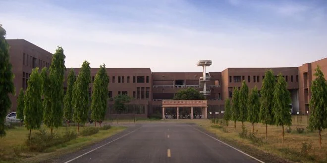 Institute of Engineering & Technology, Lucknow